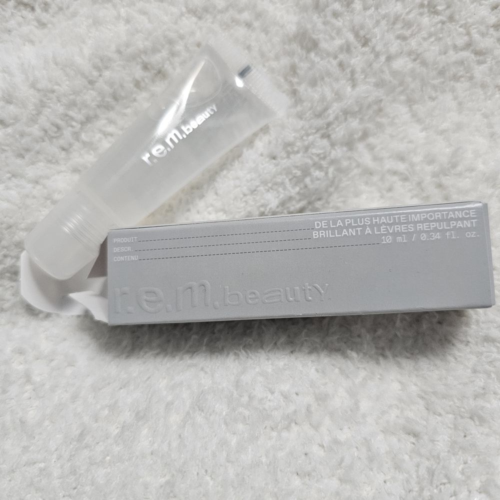 r.e.m. beauty Utmost Importance Plumping Lip Gloss